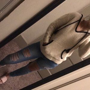 Forever 21 sweater 💙